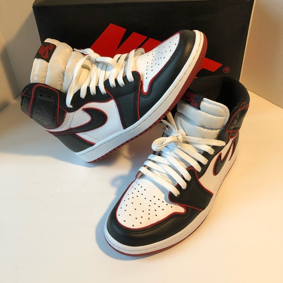 AIR JORDAN 1 RETRO HIGH “BLOODLINES” - Picture 1 of 10